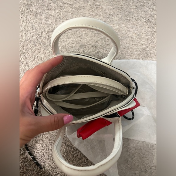 Hello Kitty Mini Satchel Purse Cute - Picture 8 of 8